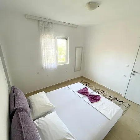 Lulu Garden Apartment Ulcinj Exterior photo